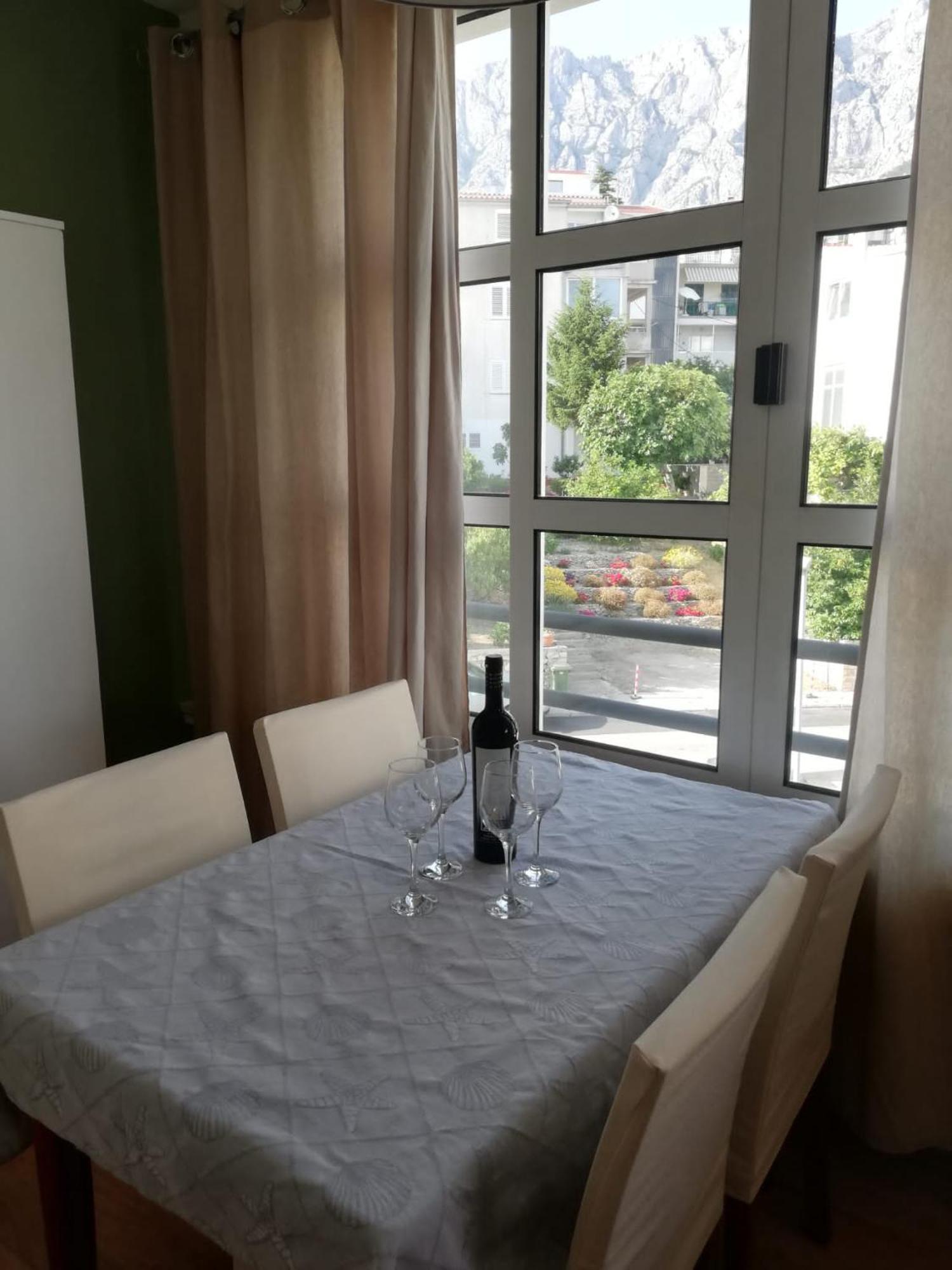 Mistral Apartamento Makarska